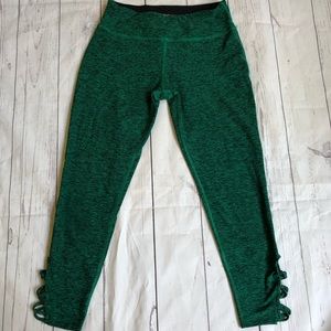 Beyond Yoga Cropped space dye Leggings Sz M